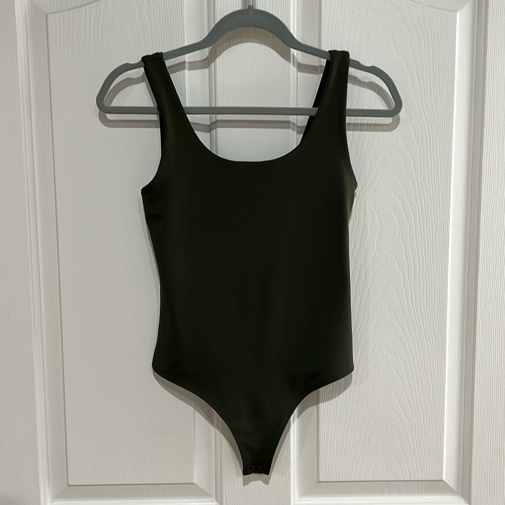 Express contour compression bodysuit